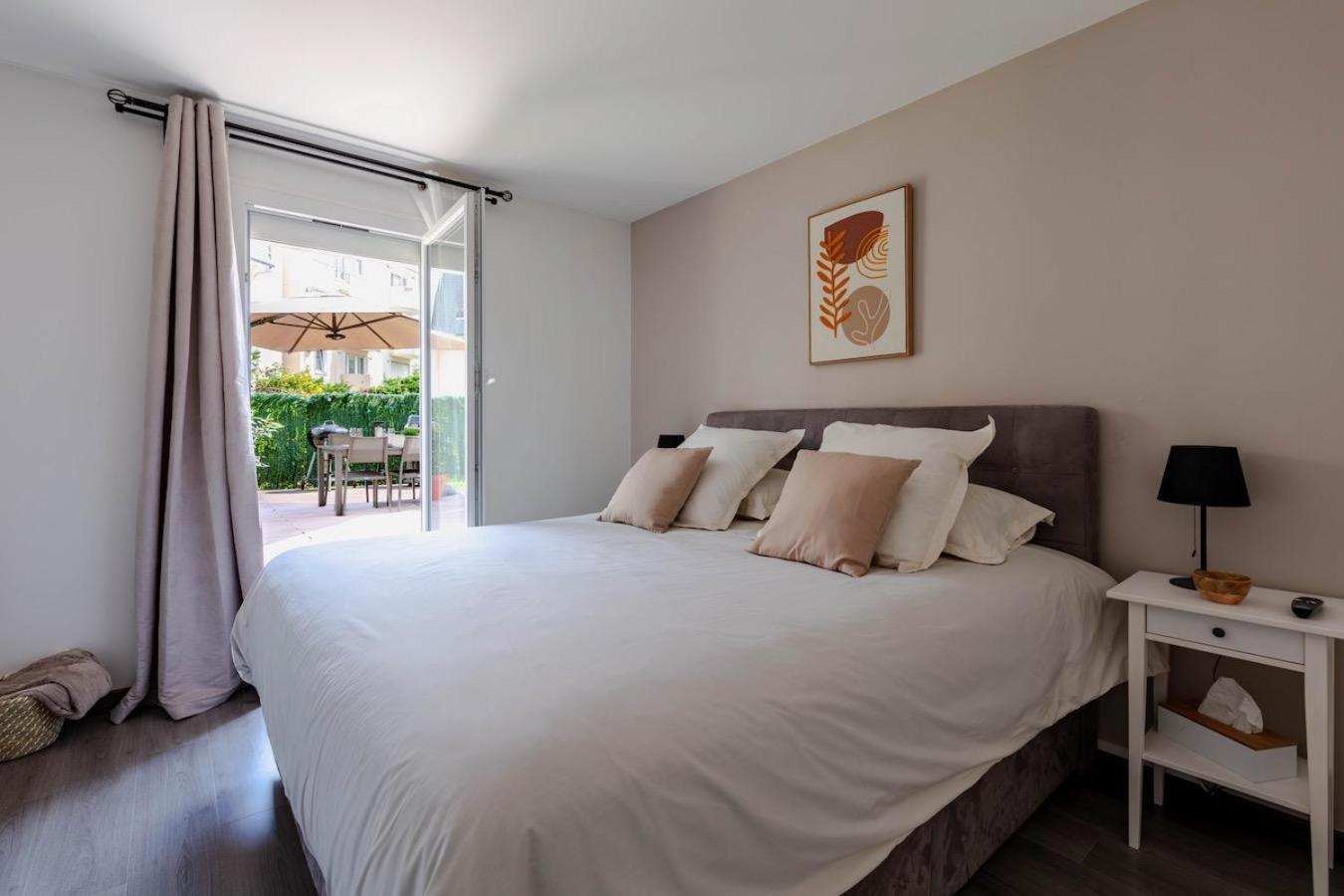 Charmant Refuge Avec Jardin, A 6 Minutes A Pied Du Metro Creteil L Echat-Lovely Retreat With Garden, Located A 6-Minute Walk From Creteil L Echat Metro Station Créteil Exterior foto