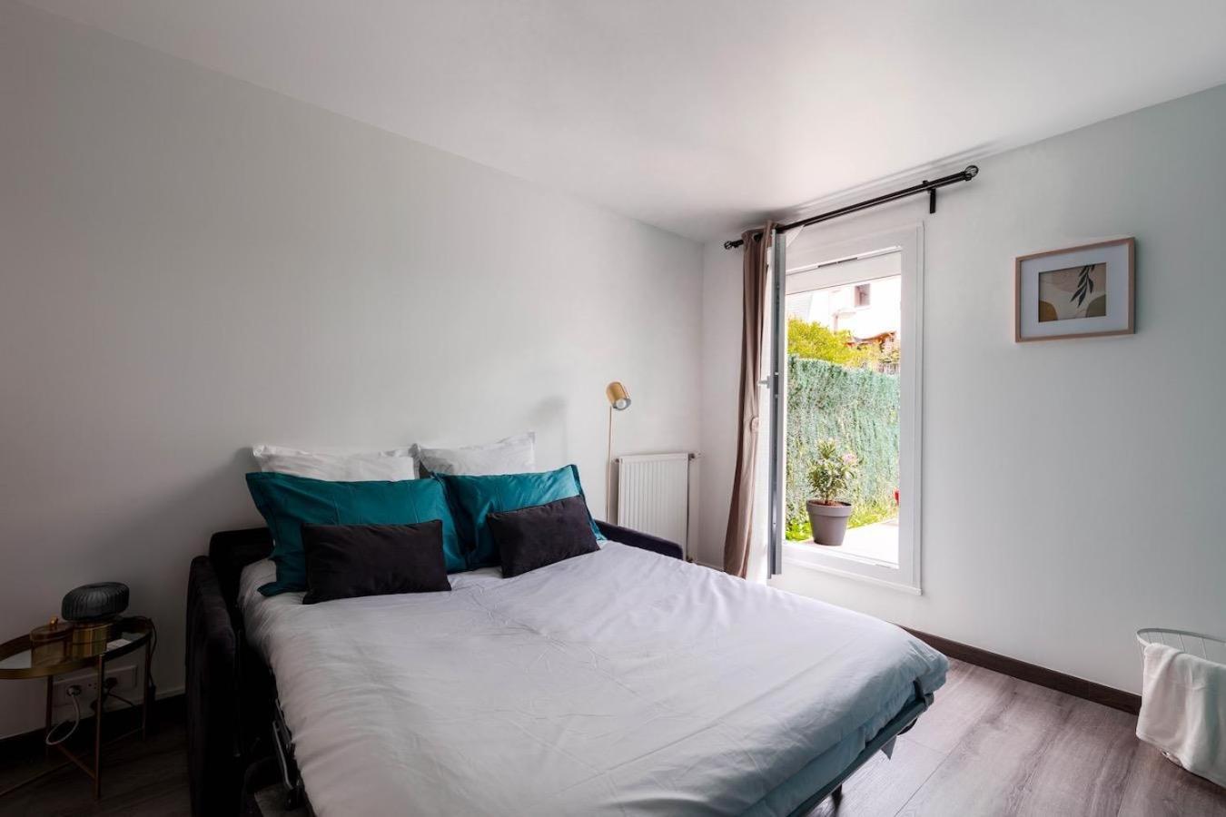 Charmant Refuge Avec Jardin, A 6 Minutes A Pied Du Metro Creteil L Echat-Lovely Retreat With Garden, Located A 6-Minute Walk From Creteil L Echat Metro Station Créteil Exterior foto