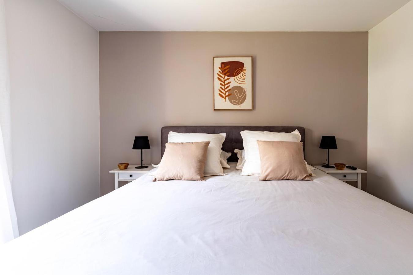 Charmant Refuge Avec Jardin, A 6 Minutes A Pied Du Metro Creteil L Echat-Lovely Retreat With Garden, Located A 6-Minute Walk From Creteil L Echat Metro Station Créteil Exterior foto
