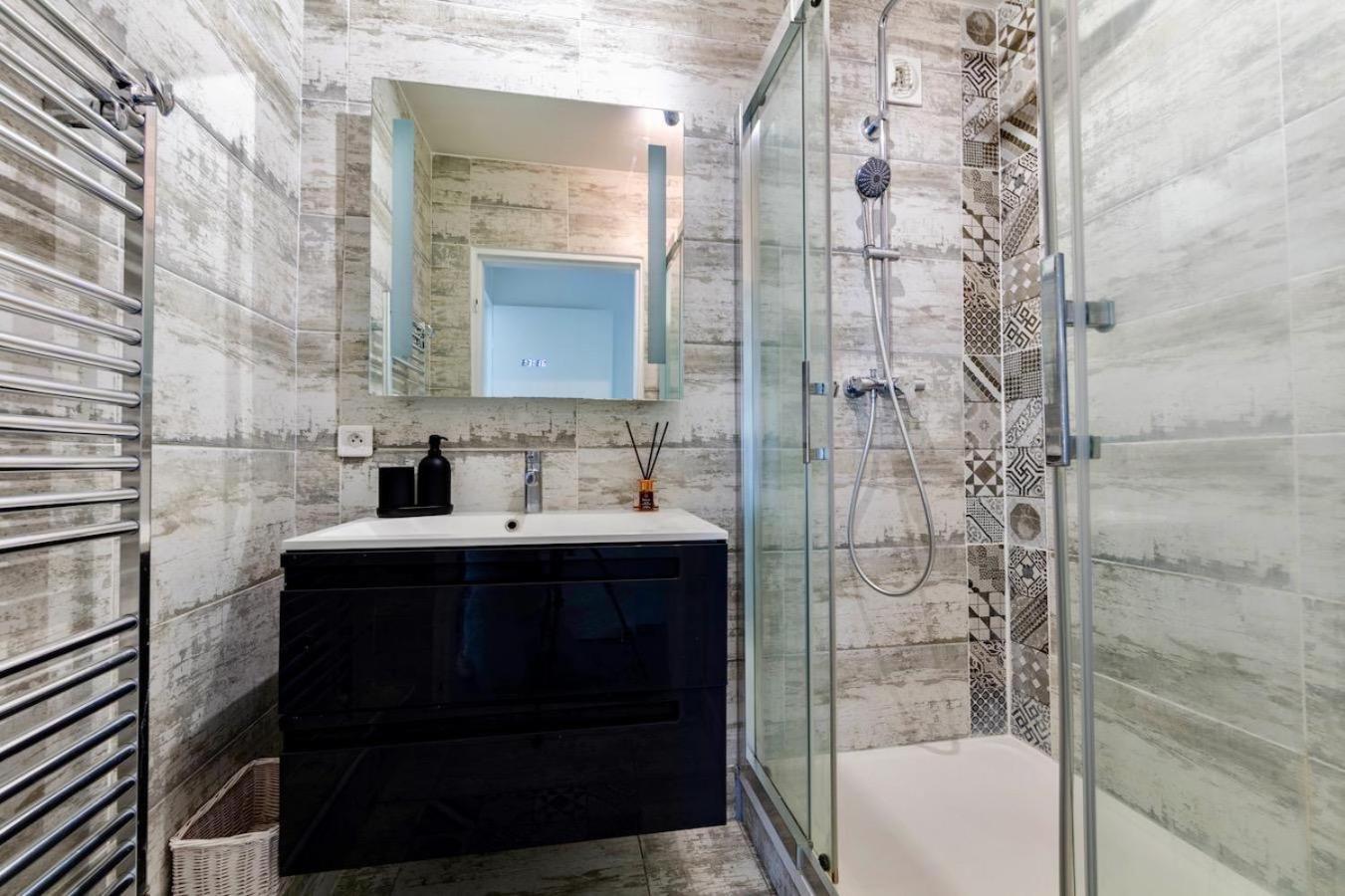 Charmant Refuge Avec Jardin, A 6 Minutes A Pied Du Metro Creteil L Echat-Lovely Retreat With Garden, Located A 6-Minute Walk From Creteil L Echat Metro Station Créteil Exterior foto